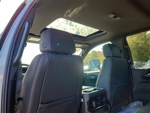 New 2026 GMC Sierra 2500 AT4 w/ AT4 Premium Plus Package image 11