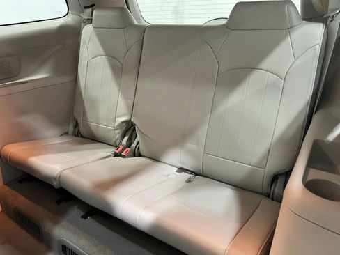 Used 2016 Buick Enclave Leather image 32