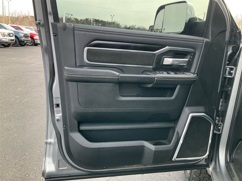 Used 2021 RAM 3500 Laramie image 17
