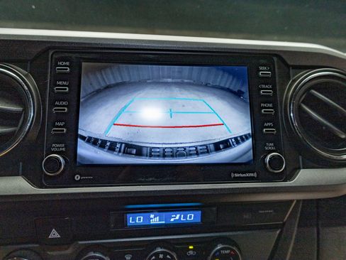 Used 2022 Toyota Tacoma TRD Sport image 23