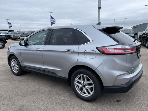 Used 2023 Ford Edge SEL image 5