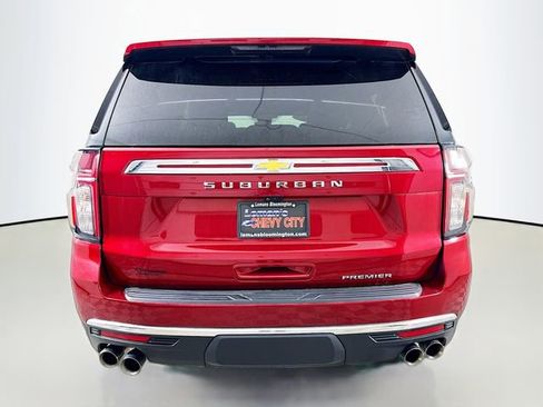 Used 2024 Chevrolet Suburban Premier image 9