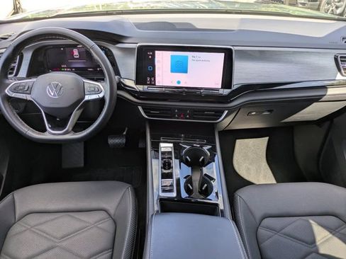 Used 2026 Volkswagen Atlas Cross Sport SE FWD image 16