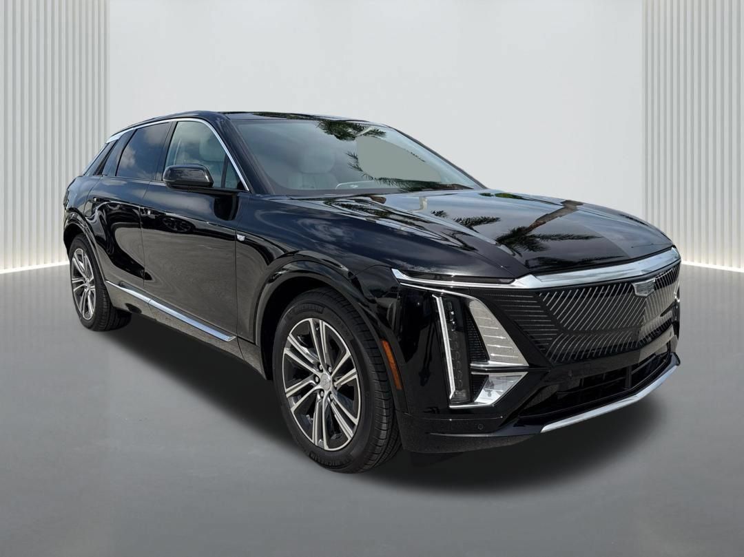 New 2026 Cadillac Lyriq Luxury RWD image 3