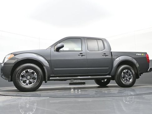 Used 2015 Nissan Frontier PRO-4X image 48