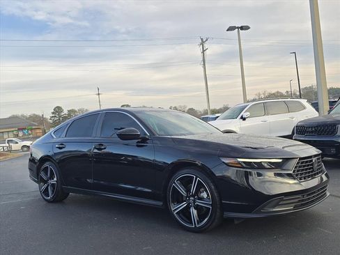 Used 2024 Honda Accord Sport image 1