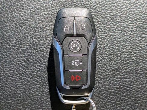 Used 2017 Ford F150 Lariat w/ Equipment Group 502A Luxury image 28