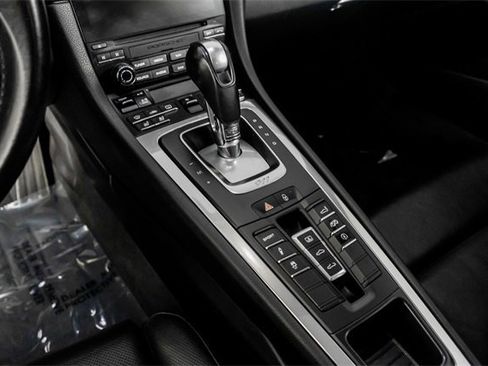 Used 2017 Porsche 911 Carrera image 32