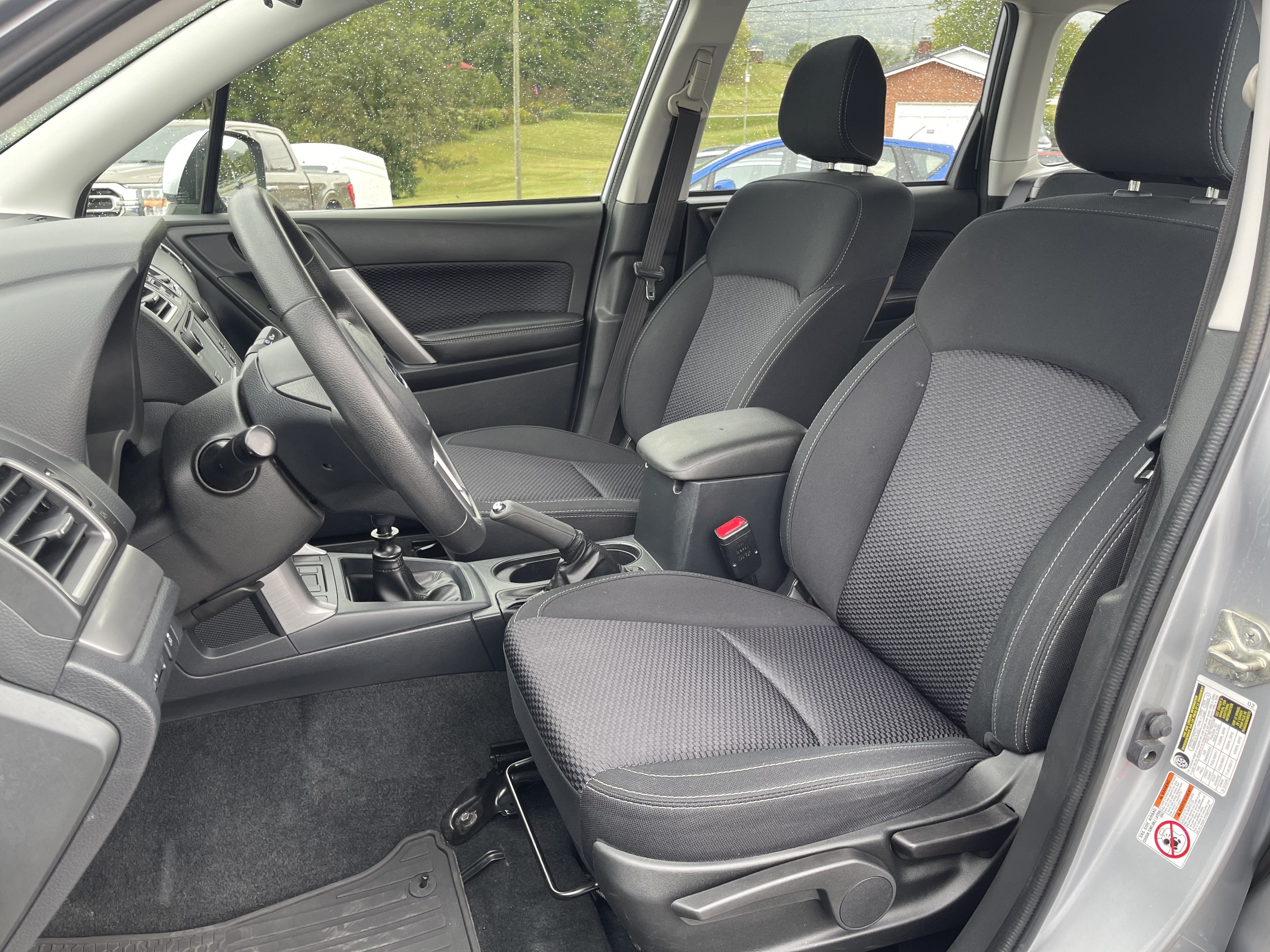 Used 2018 Subaru Forester 2.5i AWD/4WD image 9