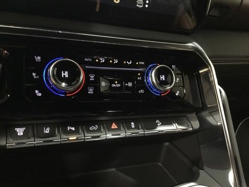 New 2024 GMC Sierra 2500 Denali Ultimate image 49