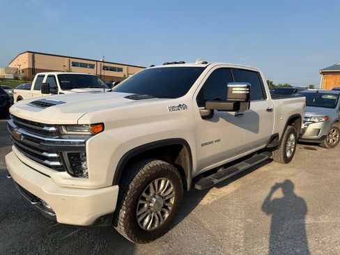 Used 2020 Chevrolet Silverado 2500 High Country w/ Z71 Off-Road Package AWD/4WD image 1