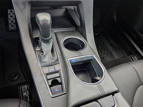 Used 2022 Toyota Avalon Touring image 27