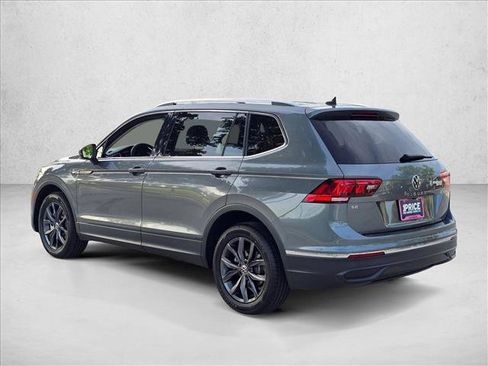 Used 2022 Volkswagen Tiguan SE FWD image 7