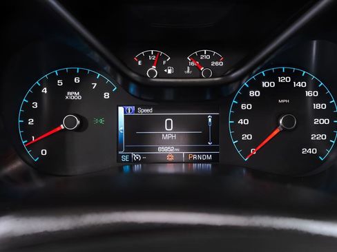 Used 2016 Chevrolet Colorado Z71 AWD/4WD image 12