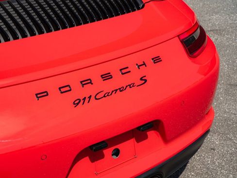 Used 2019 Porsche 911 Carrera S image 32