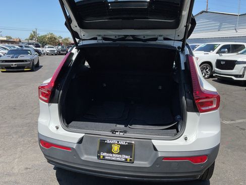 Used 2023 Volvo XC40 Recharge Core AWD/4WD image 26