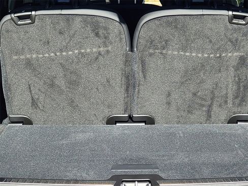 New 2026 Volvo XC90 B5 Core w/ Protection Package image 23