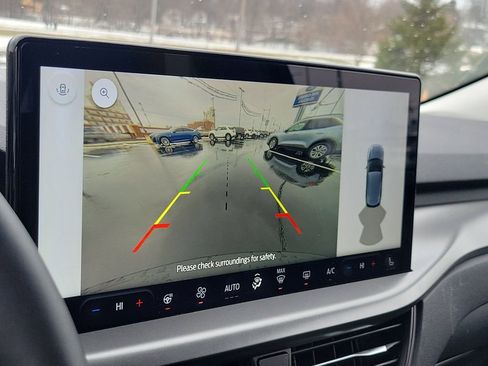 Used 2024 Ford Escape SE image 19