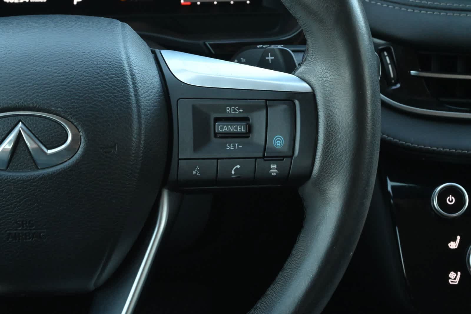 Used 2023 INFINITI QX60 Luxe w/ Cargo Package AWD/4WD image 11