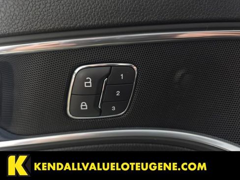 Used 2018 Ford Explorer Limited w/ Equipment Group 301A AWD/4WD image 23