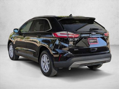 Used 2023 Ford Edge SEL w/ Convenience Package image 8