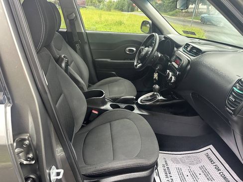 Used 2014 Kia Soul FWD image 10