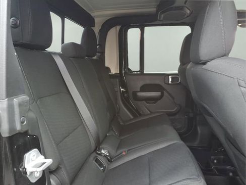 Used 2020 Jeep Gladiator Sport w/ Quick Order Package 24S image 14