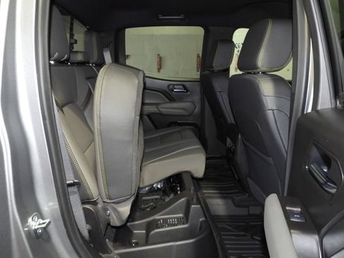 New 2026 Chevrolet Colorado ZR2 w/ Technology Package AWD/4WD image 45