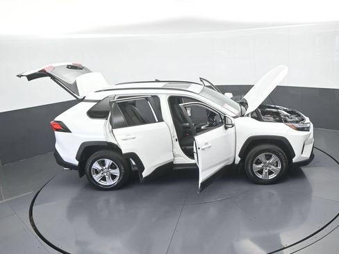 Used 2025 Toyota RAV4 XLE w/ Convenience Package FWD image 64