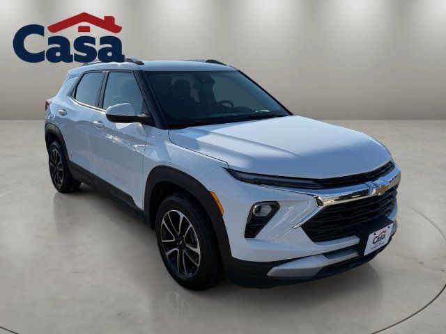 Used 2025 Chevrolet TrailBlazer LT AWD/4WD image 8