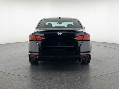 Used 2025 Nissan Altima 2.5 SV image 7