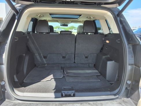 Used 2018 Ford Escape SEL AWD/4WD image 9