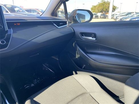 Used 2022 Toyota Corolla SE image 10