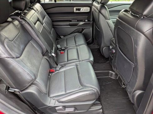 Used 2020 Ford Explorer ST w/ ST High-Performance Pack image 32