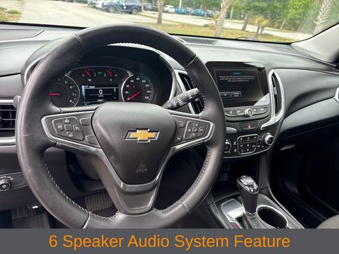 Used 2018 Chevrolet Equinox LT w/ Sun & Infotainment Package FWD image 10