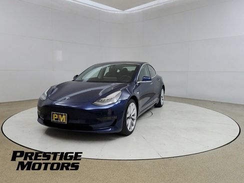 Used 2018 Tesla Model 3 Long Range AWD/4WD image 2