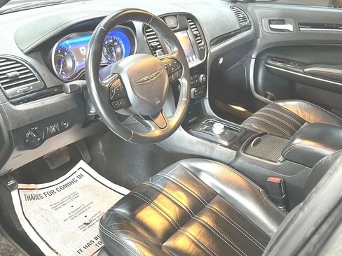 Used 2021 Chrysler 300 S RWD image 2