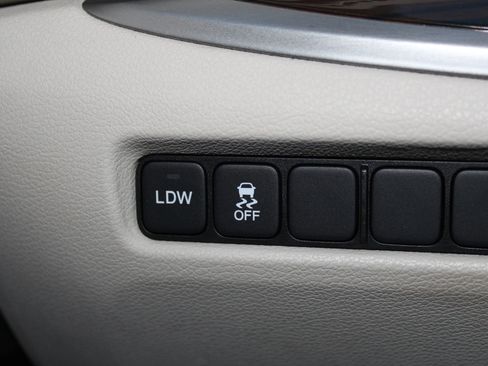 Used 2015 Acura RLX w/ Technology Package image 27