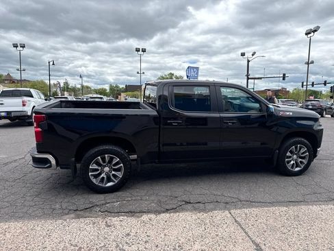 Used 2022 Chevrolet Silverado 1500 LT AWD/4WD image 8