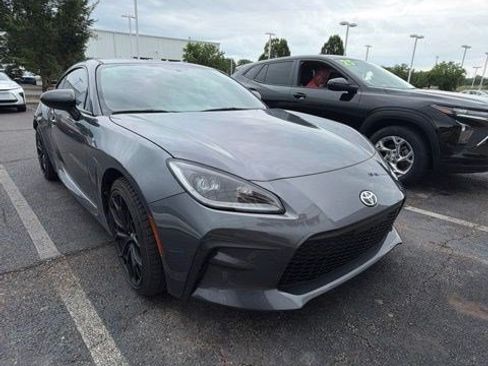 Used 2025 Toyota GR86 Premium RWD image 2