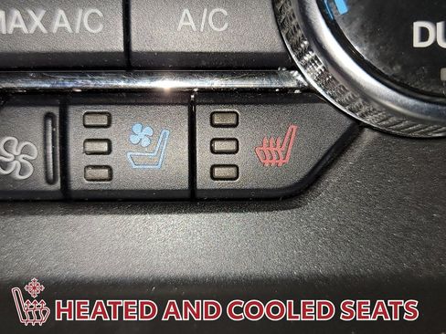 Used 2020 Ford Expedition XLT w/ Equipment Group 202A AWD/4WD image 23