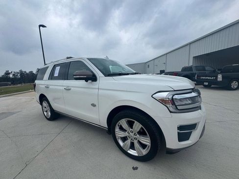 Used 2024 Ford Expedition King Ranch image 1