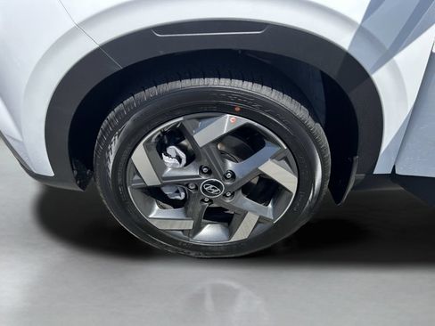 New 2026 Hyundai Venue SEL FWD image 36