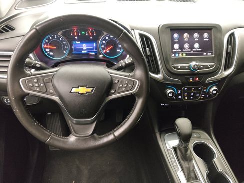 Used 2022 Chevrolet Equinox LT FWD image 22