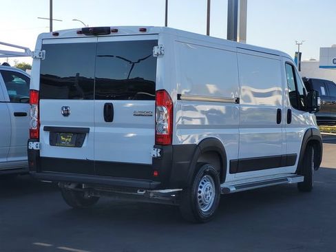 Used 2025 RAM ProMaster 2500 w/ U-Haul Equipment Group FWD image 4