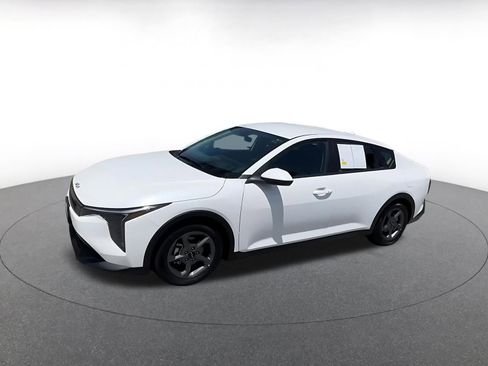 Used 2025 Kia K4 FWD image 10