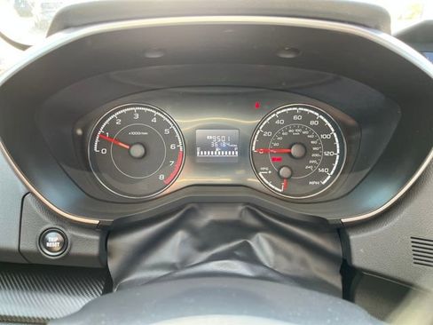 Used 2022 Subaru Crosstrek 2.0i Premium image 32