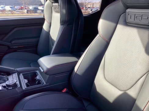 Used 2024 Toyota Tacoma TRD Pro image 12