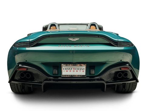 Used 2023 Aston Martin V8 Vantage Roadster RWD image 12