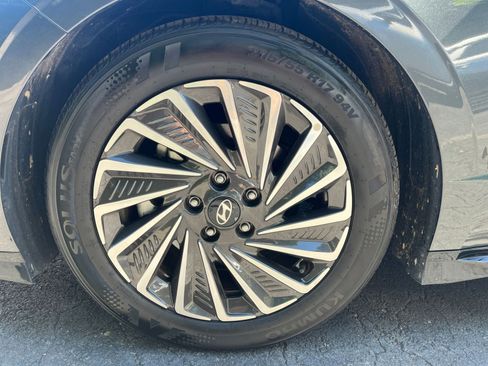 Used 2025 Hyundai Sonata SEL FWD image 30